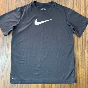 Nike Quick Dry Short-Sleeve